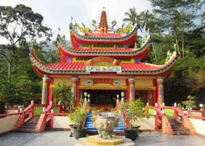 2. Vihara Surga Neraka, Singkawang