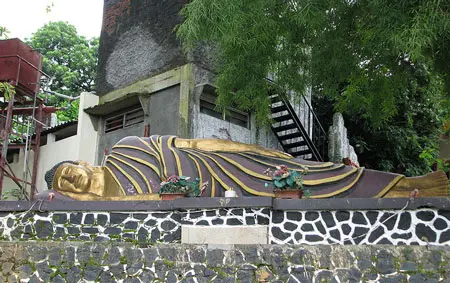 5 Patung Buddha Tidur yang Ada di Indonesia