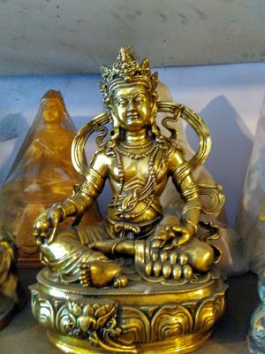 Patung Dewa Huang Jen Zen