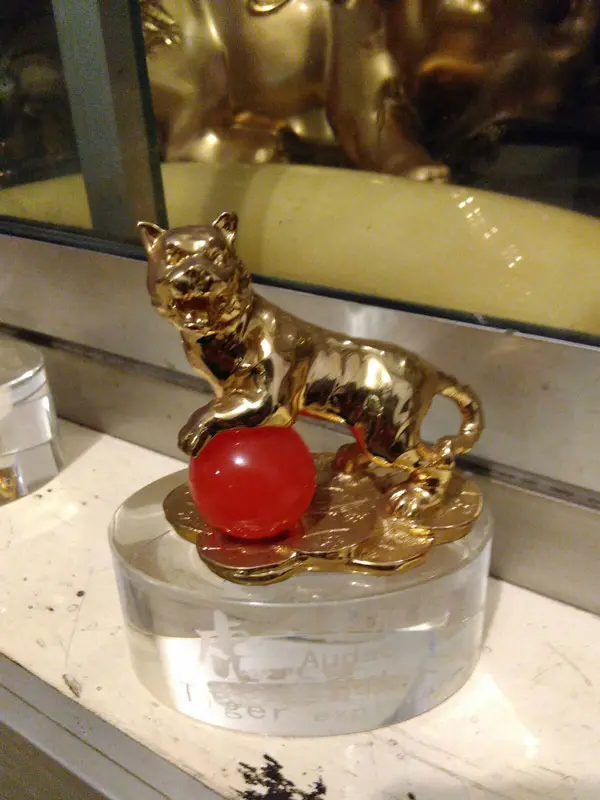 Patung Shio Macan