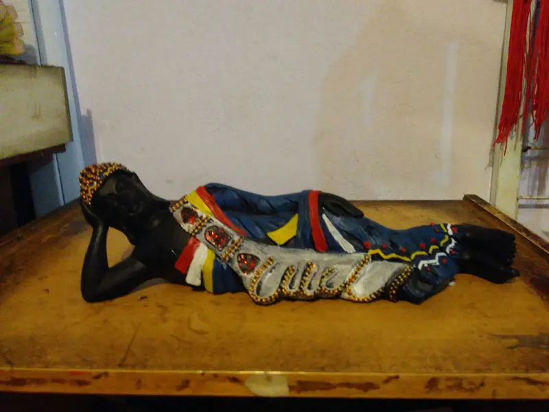 Patung Budha Tidur Fiber Semi