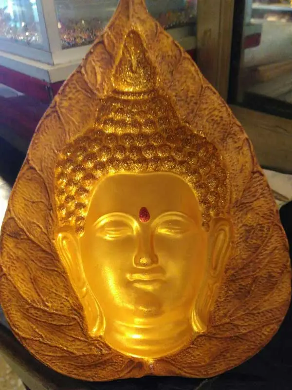 Pajangan Budha Daun Kuning Feber